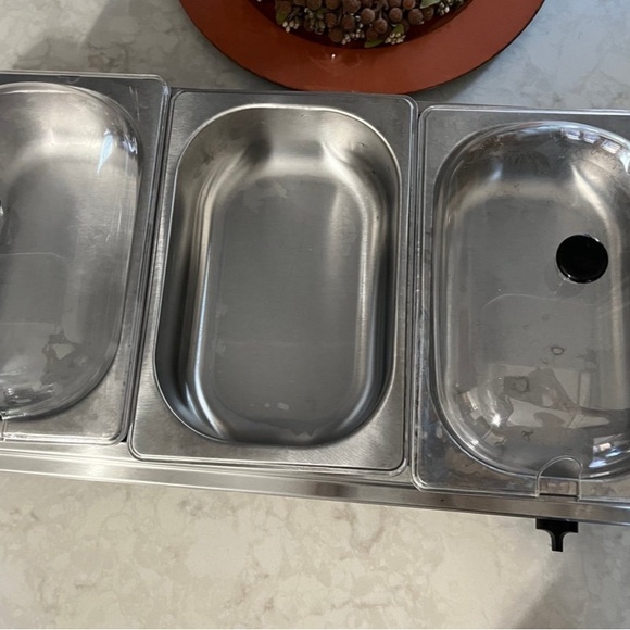 Buffet Server - Picture 10 of 12